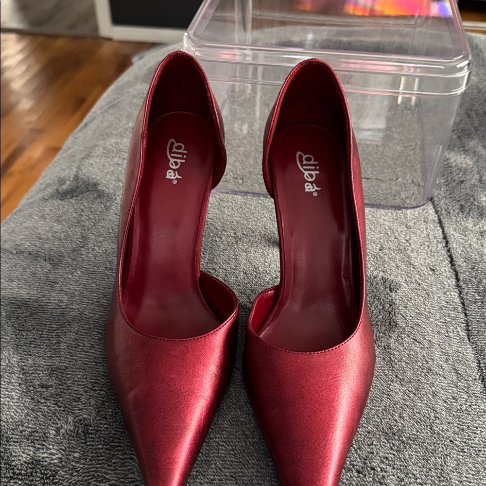 Diba- Red Metallic Pointed Heel NEVER WORN